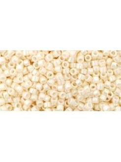 TOHO Treasure Opaque-Lustered Lt Beige 11/0 5g.