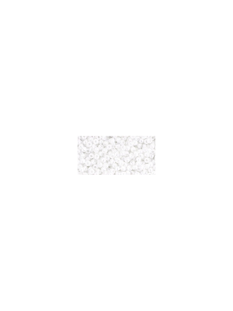 TOHO Opaque-Lustered White 11/0 10g. TOHO Opaque-Lustered White 11/0 10g.